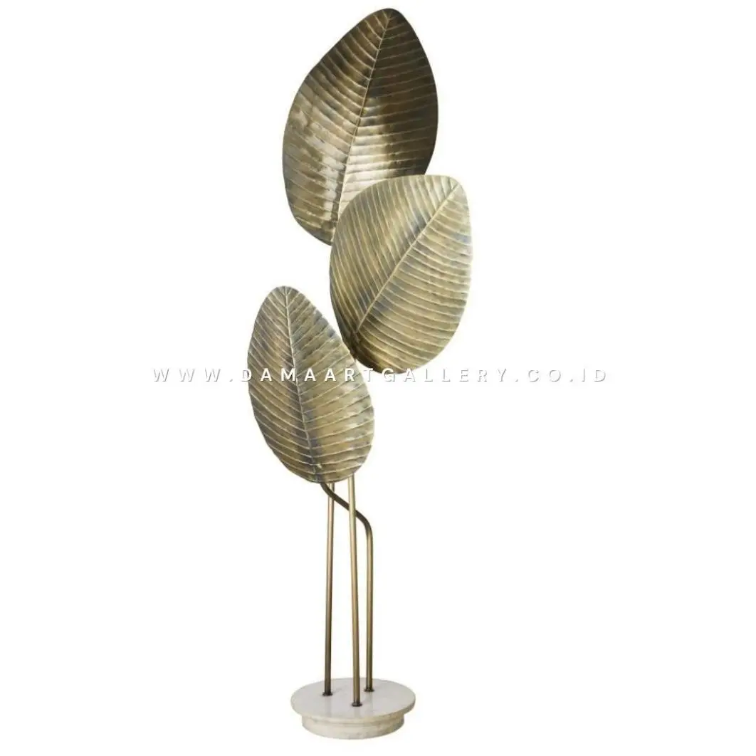 Lampu Standing Kuningan Unik